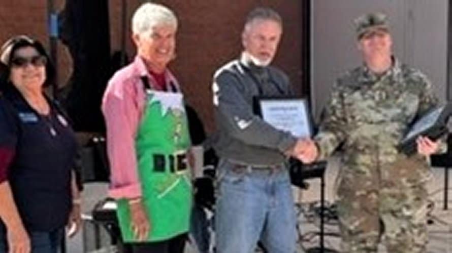 Post 132 and Auxiliary Unit members with Arizona Army National Guard Commander.